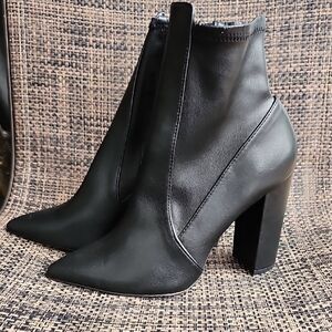Rampage Elegant Black Women's Ankle Boots Size 10